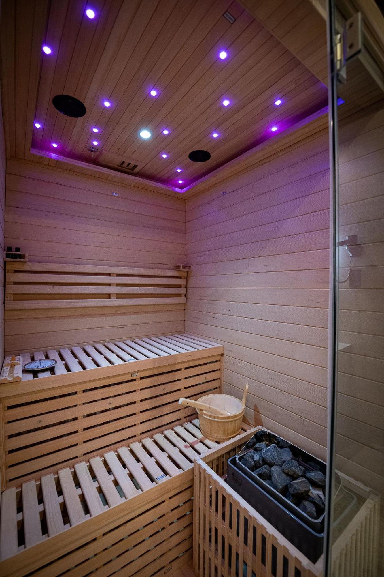 Turul Boutique Rooms & Apartment Сарваш Экстерьер фото